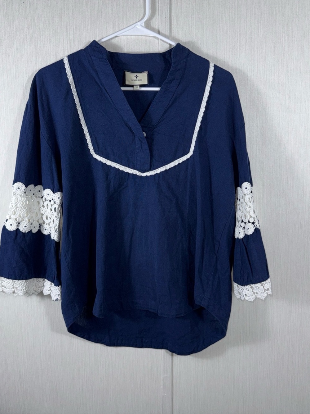 Tuckernuck Deep Navy Piper Lace Top TNUCK Beach XS Cotton-Linen Lagenlook